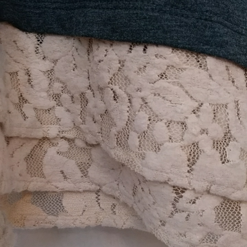 LOGO Tunic - Picture 5 of 8